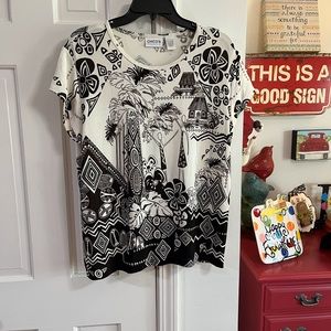 Chicos Size 3 Top Like new condition